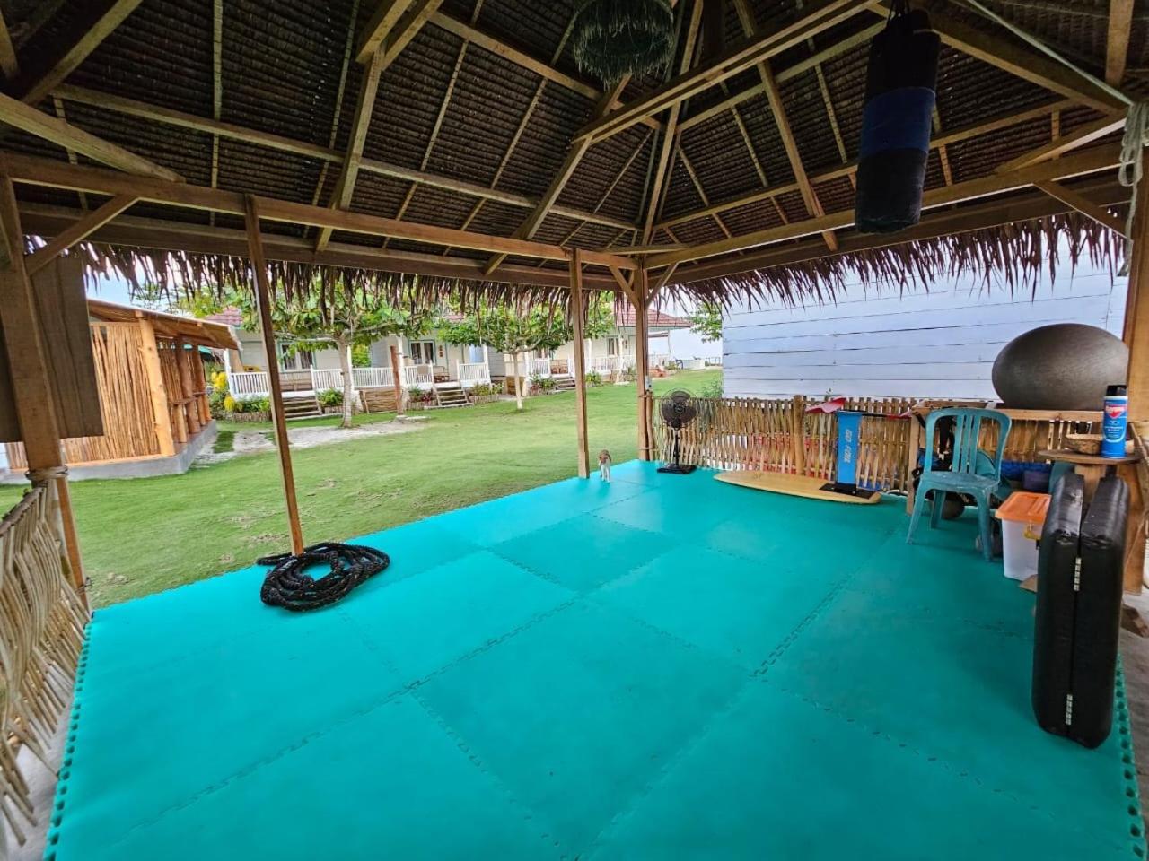 Katiet Beach Resort Mentawai Lances Right Hts Ngoại thất bức ảnh